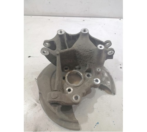 Кулак поворотный задний правый