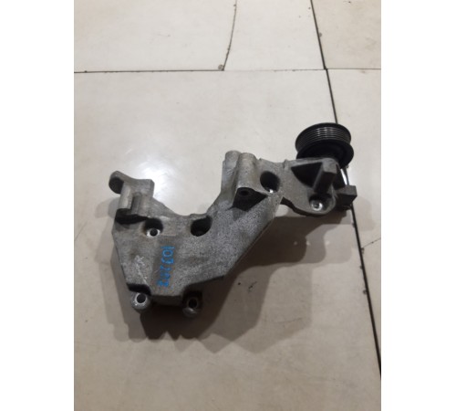 Кронштейн(крепление) генератора