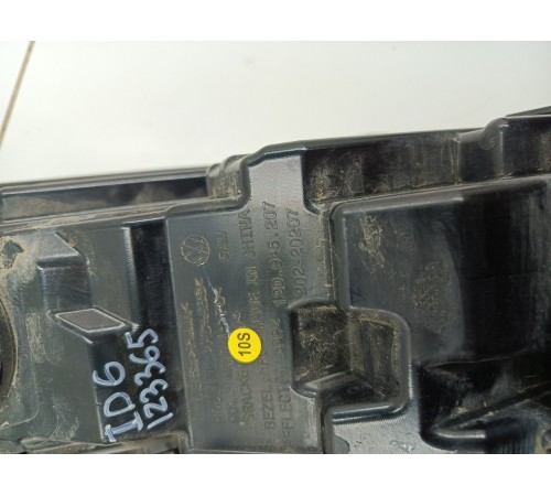 Фонарь задний левый