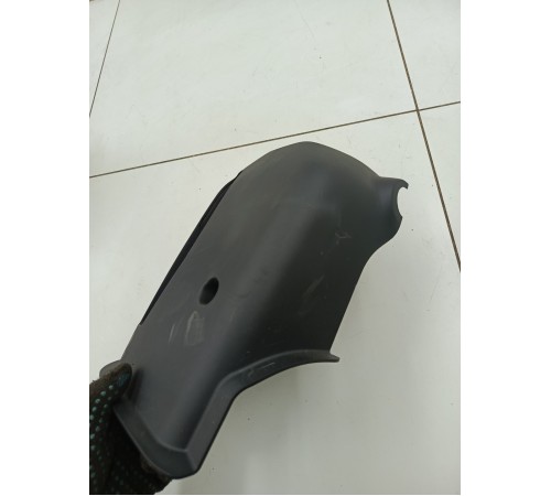 Обшивка рулевой колонки нижняя