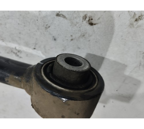 Рычаг подвески задний правый нижний