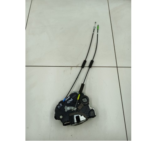 Замок двери передний правый