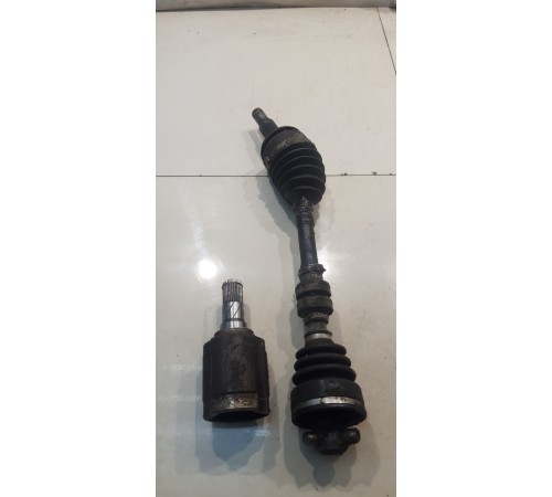 Полуось (привод) (передний, левый)