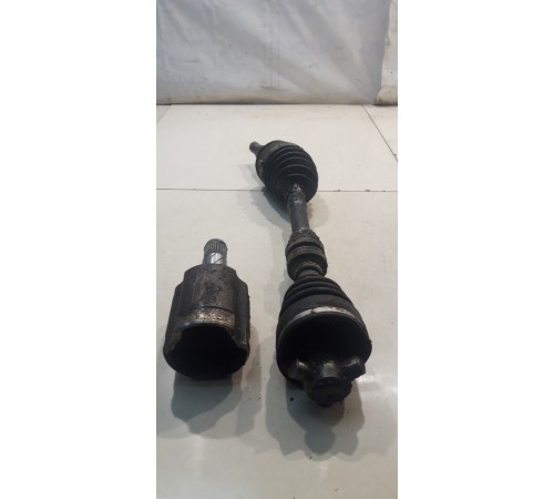 Полуось (привод) (передний, левый)