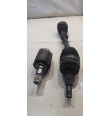 Полуось (привод) (передний, левый)