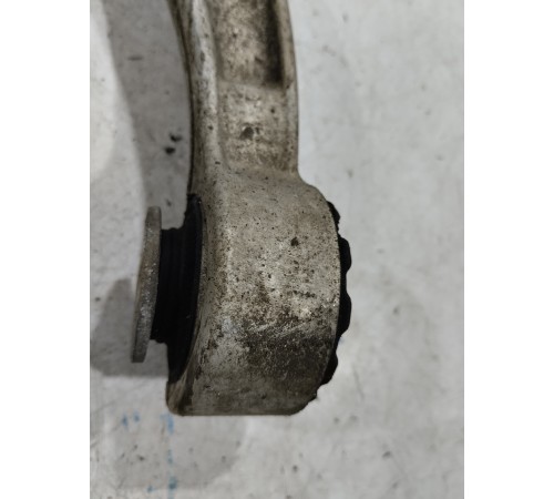 Рычаг подвески (передний левый верхний)