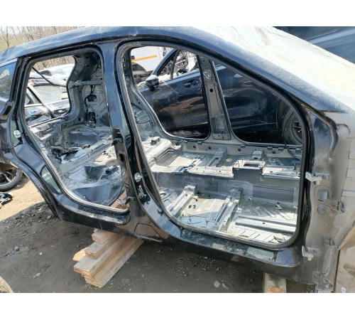 Порог с центральной стойкой (правый)