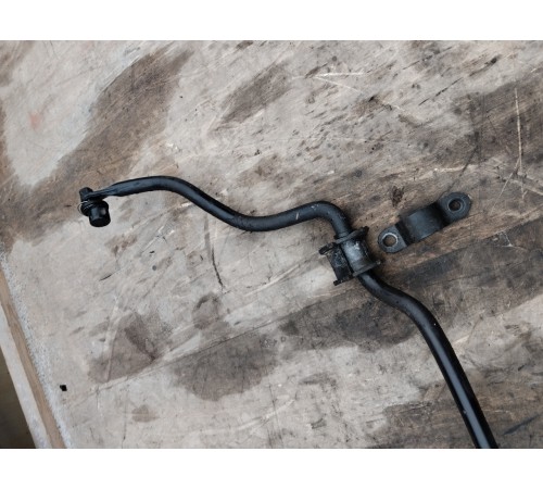 Стабилизатор поперечной устойчивости передний