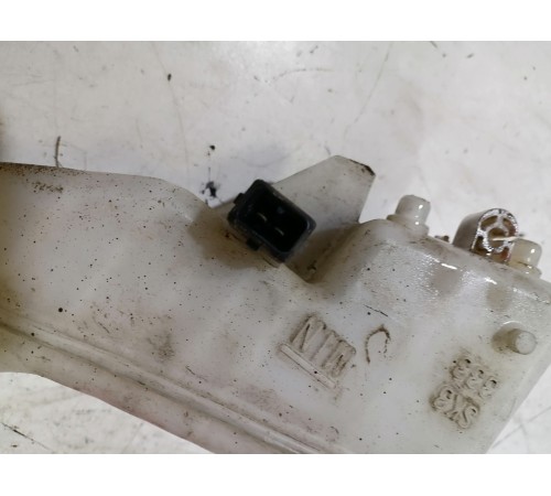 Бачок тормозной жидкости