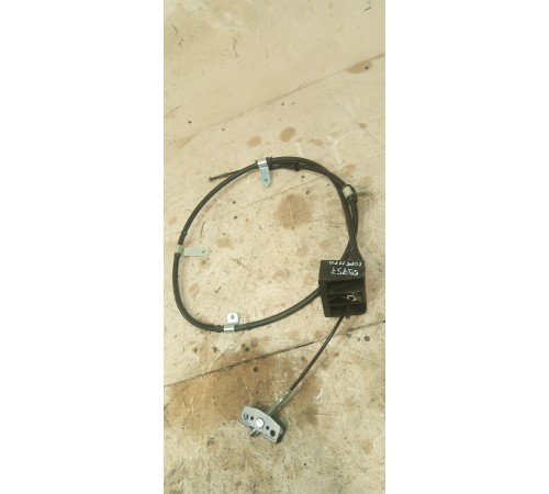 Трос стояночного тормоза салонный