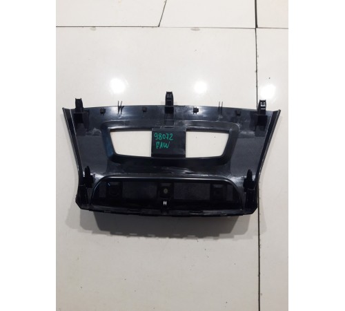 Накладка (подставка) информационного дисплея