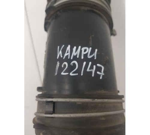 Патрубок воздушного фильтра резонатор