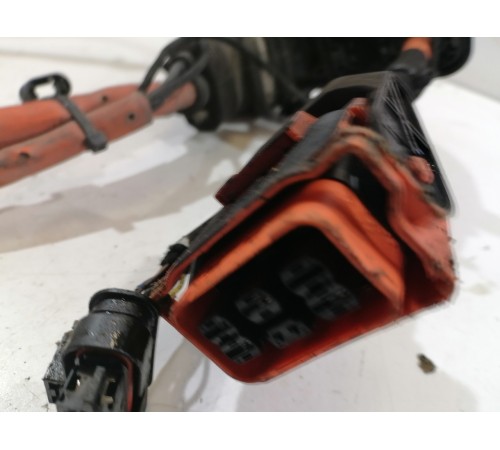 Зарядное гнездо с силовой проводкой