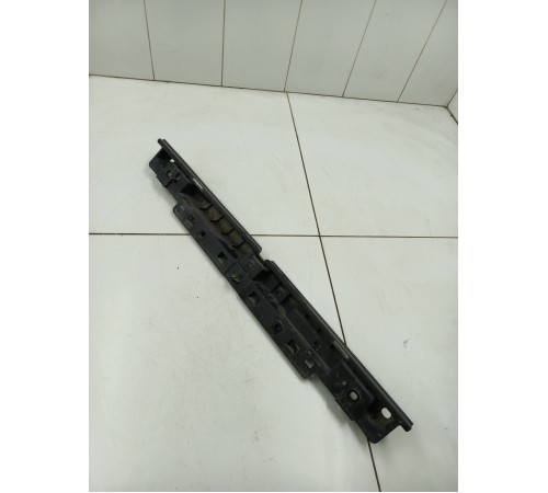 Кронштейн заднего бампера центральный