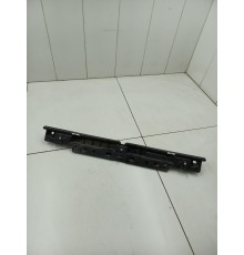 Кронштейн заднего бампера центральный