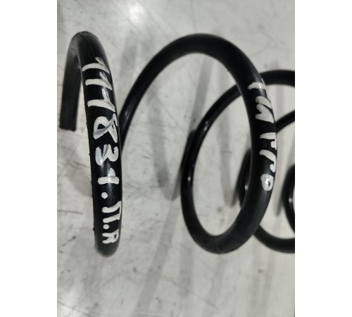 Пружина подвески передняя правая