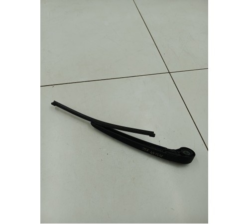 Поводок стеклоочистителя задний