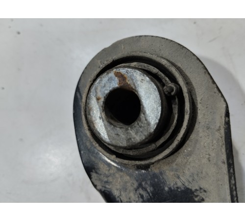 Рычаг подвески(задний правый)