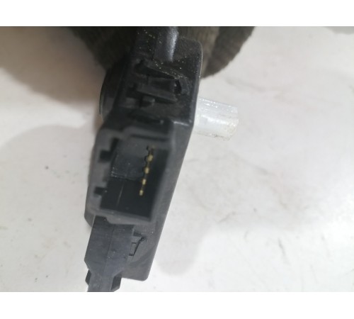 Моторчик заслонки отопителя