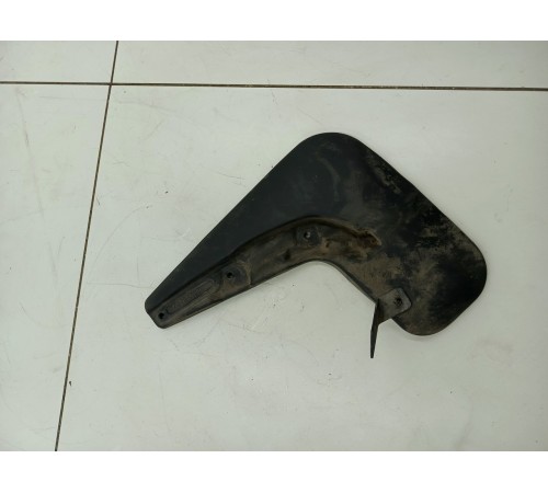 Брызговик задний правый