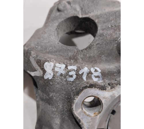 Кулак поворотный(задний левый)