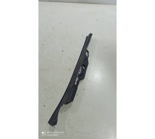 Накладка (пыльник) крыла передний правый