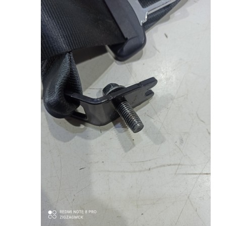 Ремень безопасности (задний правый)