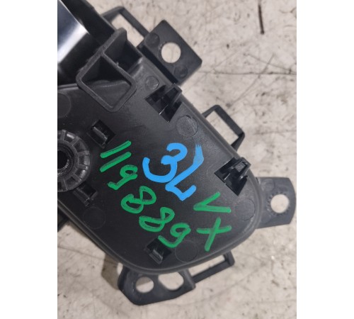 Ручка двери задняя левая внутренняя