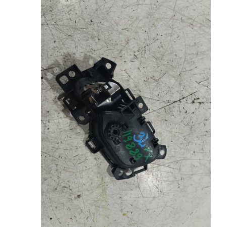 Ручка двери задняя левая внутренняя