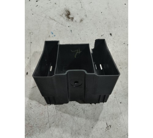 Кронштейн задней полки