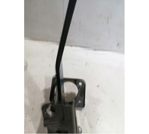 Педаль тормоза