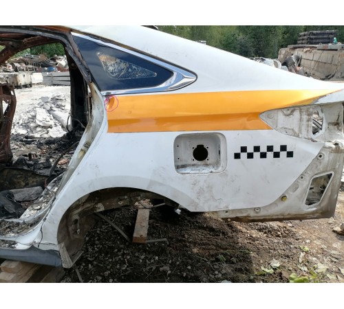 Крыло заднее левое