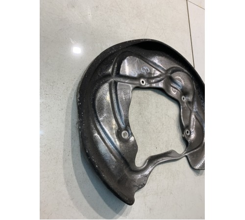 Щиток тормозного диска (задний,правый)