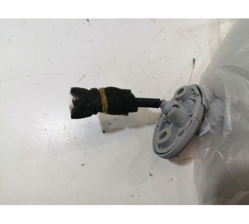 Козырек солнцезащитный правый