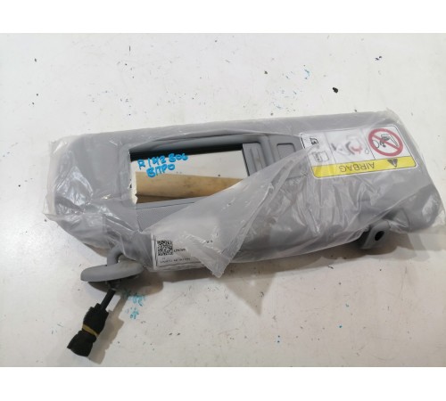 Козырек солнцезащитный правый