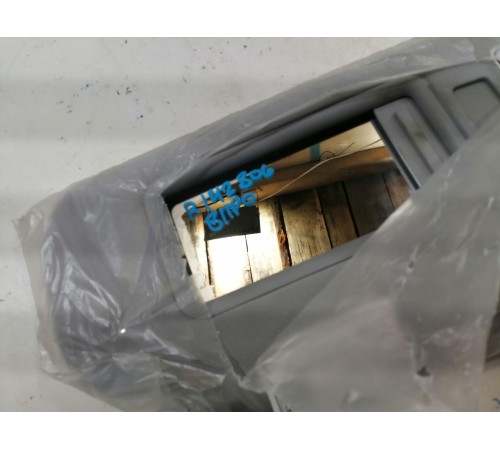 Козырек солнцезащитный правый