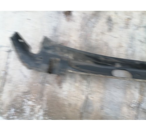 Пыльник крышки багажника