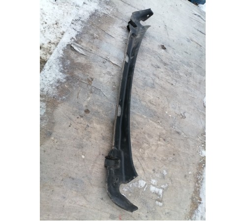 Пыльник крышки багажника