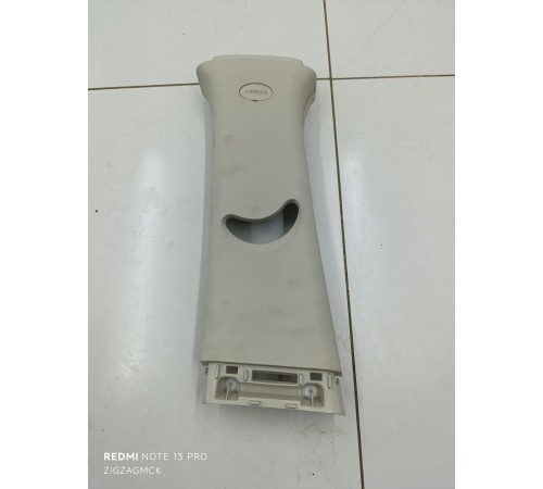 Обшивка центральной стойки левая верхняя