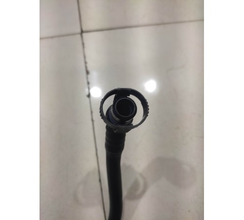 Трубка системы охлаждения