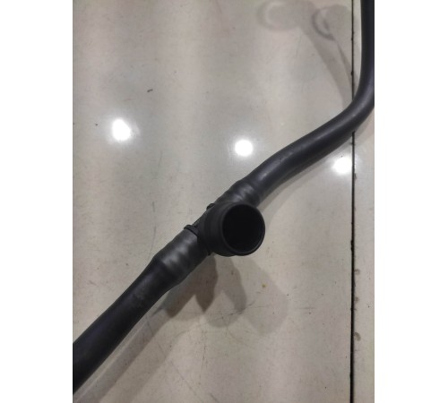 Трубка системы охлаждения