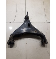 Рычаг подвески передний правый нижний