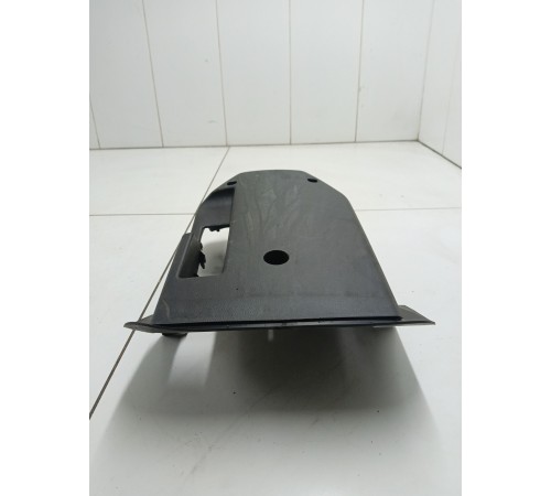 Кожух рулевой колонки нижний