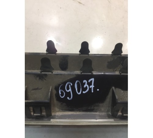 Воздухозаборник (задний, левый)