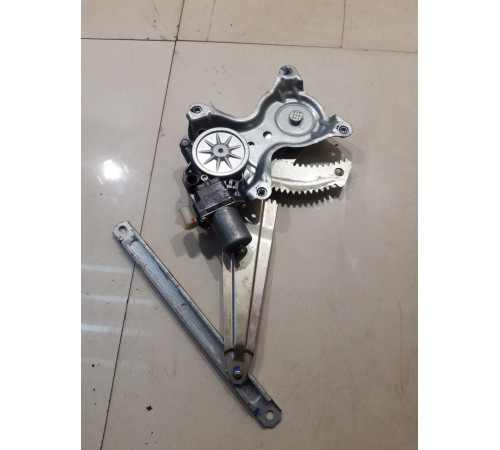 Стеклоподъёмник (задний, правый)