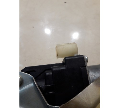 Стеклоподъёмник (задний, правый)