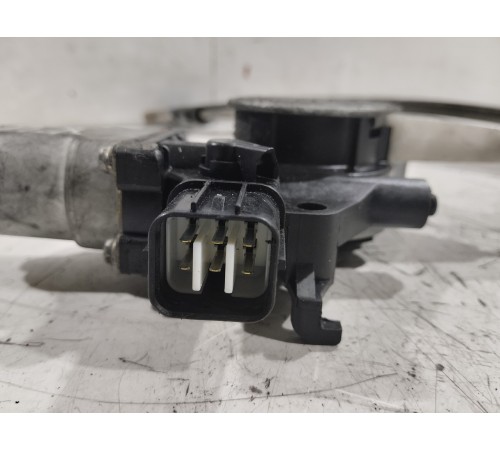 Стеклоподъемник (передний левый)