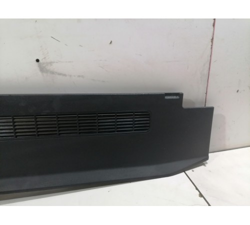 Накладка багажника