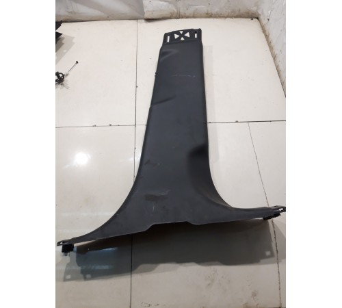 Обшивка центральной стойки (правая, нижняя)