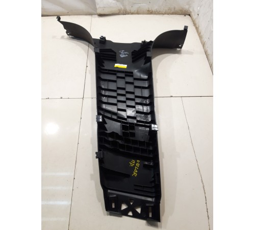 Обшивка центральной стойки (правая, нижняя)